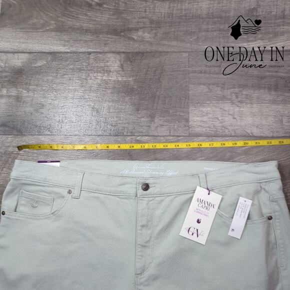 Gloria Vanderbilt Amanda plus Size Capri Jeans Size 22W - Picture 3 of 6